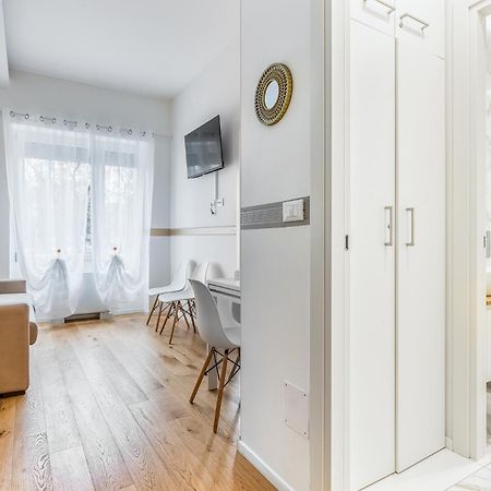 Milano Vetra-Parco Delle Basiliche 2 Pax- Wifi- Banfi Apartment Екстериор снимка