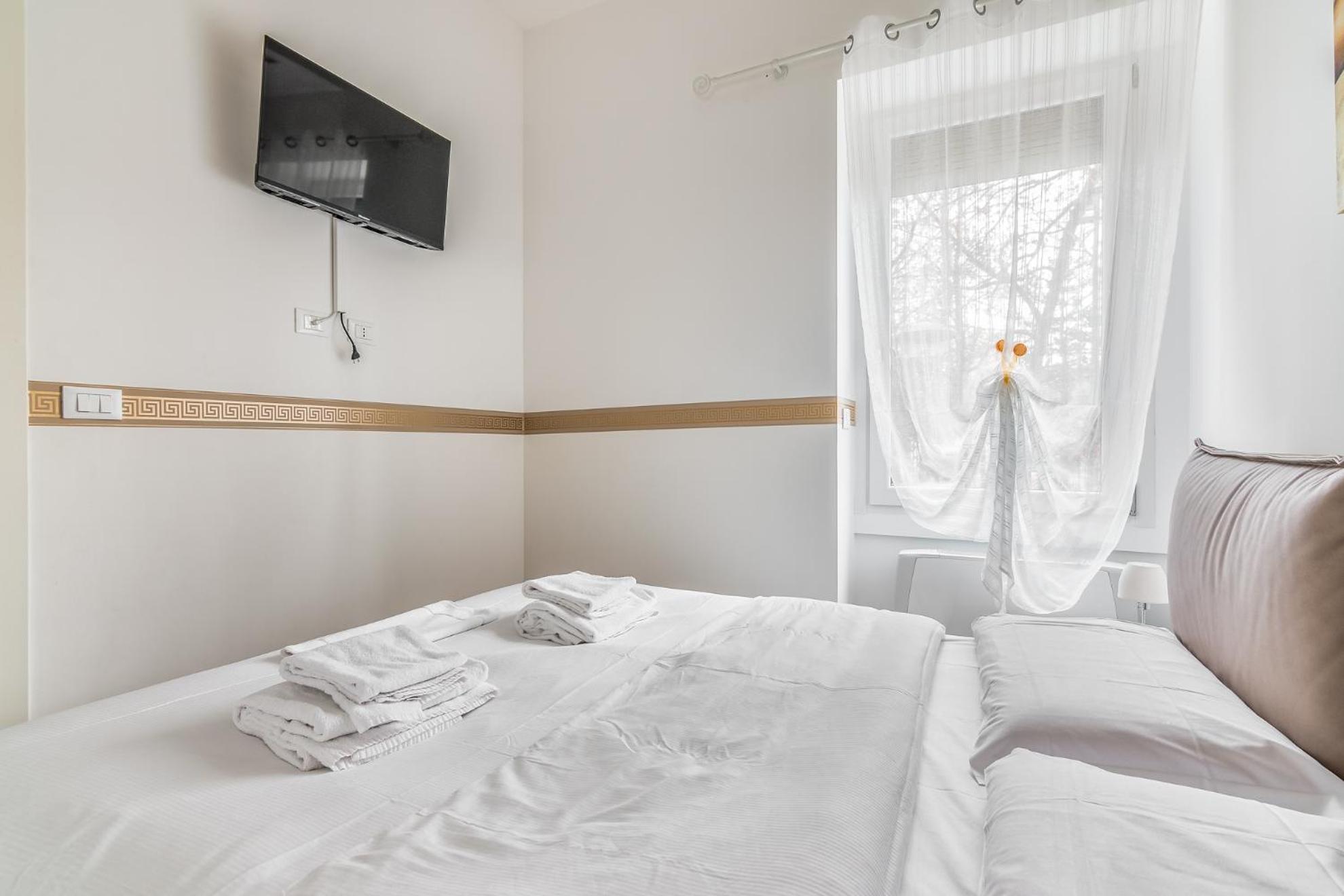 Milano Vetra-Parco Delle Basiliche 2 Pax- Wifi- Banfi Apartment Екстериор снимка